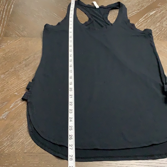 Fabletics Black racer back Hi-lo tank top - Picture 12 of 14